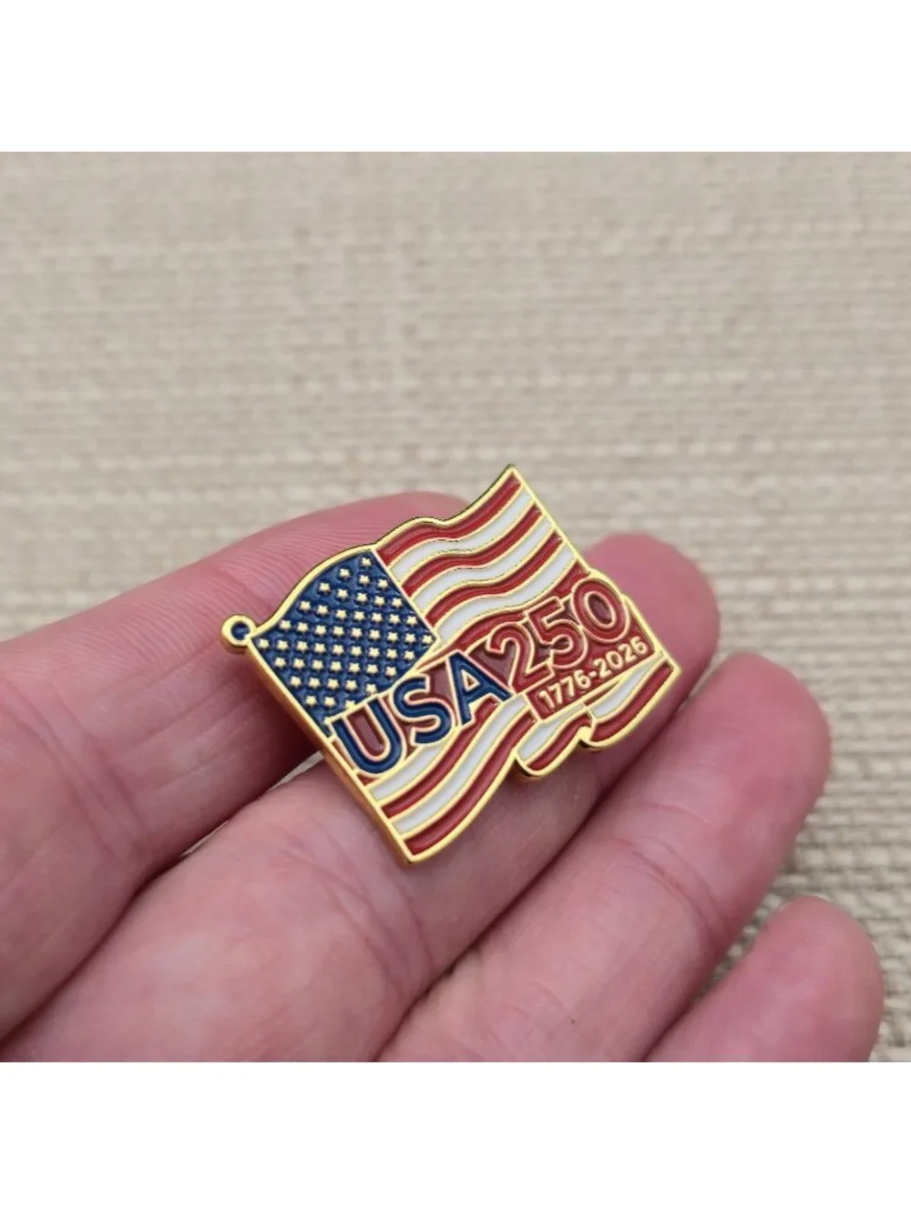 USA 250 Semi quincentennial American Flag Enamel Lapel Pin (1776-2026) A8450